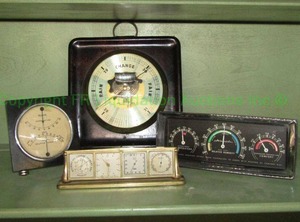 lot 292 image: Barometers and weather stations including Fee and Stemwedel, Swiss Angelus, German as shown
