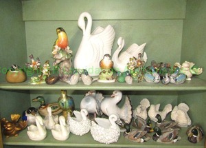 lot 291 image: Bird selection including Dissings (Denmark), Boehm (USA Neiman Marcus) and Ardalt (Italy) Plus