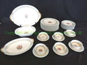 lot 808 image: 1920s Antique Raynaud & Co France (R&C) Limoges Dish Set, 24 karat gold trim, wildflowers
