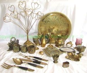 lot 381 image: Brass collection made in India and Thailand as shown
