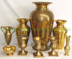 lot 382 image: Assorted Brass urns, jars and vases as shown