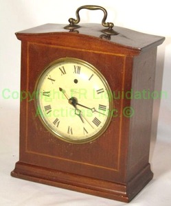 lot 365 image: Vintage Telechron electric mantle clock (Glass is loose), 10.5 tall