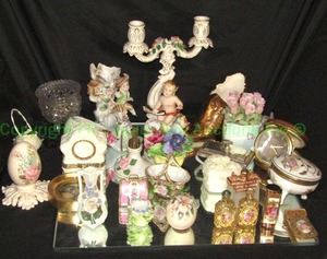 lot 476 image: Antique and vintage miniature collectibles as shown