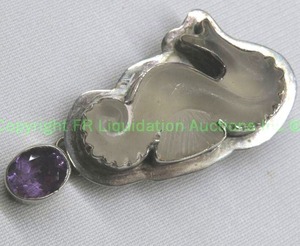 lot 819 image: Sterling silver carved crystal or rose quartz seahorse pinpendant w amethyst accent. Marked