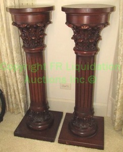 lot 276 image: Solid Mahogany wood roman style display paired columns, 43 tall each (Bid is times the quantity of 2)
