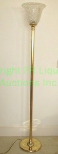 lot 766 image: Standing brass floor torchiere lamp with crystal shade, 69 tall