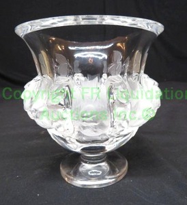 lot 846 image: Lalique crystal Dampierre vase, marked Lalique crystal France 4.92H x 4.69W