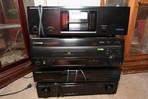 lot 145 image: Kenwood Power Amp. Pioner CD Player, Kenwood Quartz Synthesizer, Kenwood Sterio Amp.