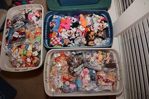 lot 144 image: Disney Beanie Babies Several Hundred (Totes Not Included)