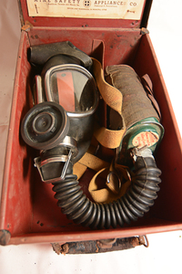 lot 26 image: 1930s40s Mine Safety Appliance Co. Ammonia Mask and Metal Carrying Case