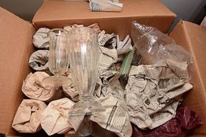 lot 38 image: Assorted Glassware Including 1950s Malt Glasses