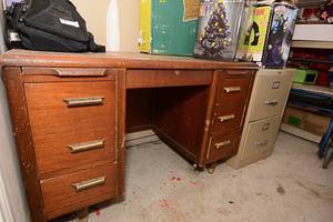 lot 9 image: Wooden Desk, Metal Two Drawer Filing Cabinet