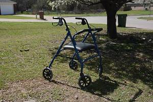 lot 12 image: Steel Bariatric Rollatar XL (Walker)