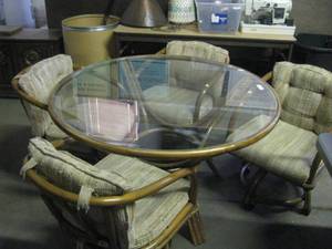 lot 7 image: Bamboo Glass Top Table and Rolling Chairs