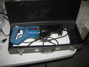 lot 41 image: Ryobi Saw