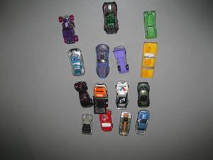 lot 73 image: Metal hot wheelsmatchbox toy cars &amp Books