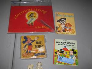 lot 78 image: Vintage childrens literature  Porcelain Figures