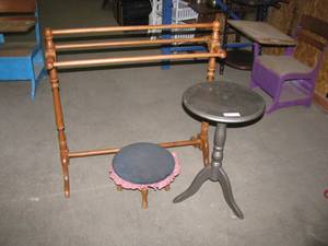 lot 120 image: Vintage Blanket rack, small table, and footstool