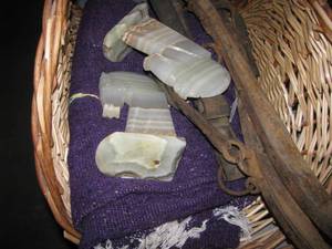 lot 38 image: Southwest-Style Trappings - Native American blanket, onyx bookends, harness