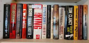 lot 88 image: LOT OF ASSORTED BOOKS AS SHOWN.