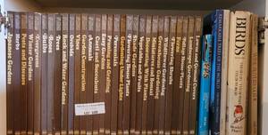 lot 109 image: LOT OF ASSORTED BOOKS AS SHOWN.