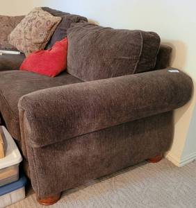 lot 122 image: UPHOLSTERED SOFA IN STYLE, COLOR, AND CONDITION SHOWN.