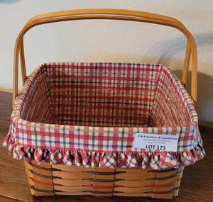 lot 123 image: LONGABERGER COLLECTORS CLUB 1998 EDITION TAPERED TRAY  MEDIUM BIN BASKET IN STYLE, COLOR, AND CONDITION SHOWN.