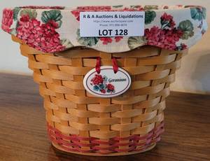 lot 128 image: LONGABERGER COLLECTORS CLUB 2002 EDITION GERANIUM BASKET IN STYLE, COLOR, AND CONDITION SHOWN.