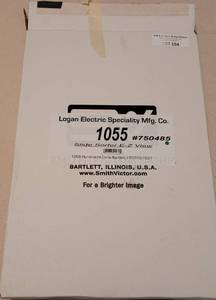 lot 154 image: PHOTO SLIDE SORTER E-Z VIEW IN BOX AS SHOWN.
