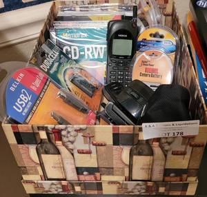lot 178 image: MIXED LOT OF GADGETS AND MORE AS SHOWN.