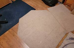 lot 202 image: ASSORTED FLOOR MATS AS SHOWN.