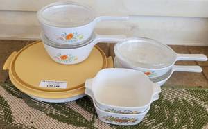 lot 243 image: LOT OF 7 VINTAGE CORNING WARE BAKEWARE DISHES IN STYLE, COLOR, AND CONDITION SHOWN. YOUR BID X 7