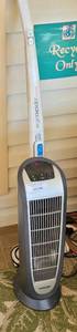lot 246 image: LASKO AIR HUMIDIFIER AND ELECTROLUX ERGORAPIDO LITHIUM VACUUM AS SHOWN.