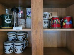 lot 297 image: LOT OF COFFEE CUPS AS SHOWN.