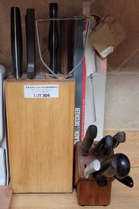 lot 304 image: KITCHEN KNIVES AS SHOWN.