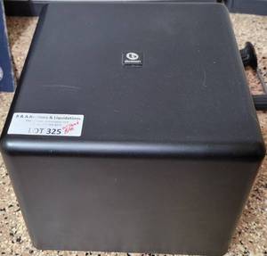 lot 325 image: BOSTON ACOUSTICS TVEE MODEL 20 HOME ENTERTAINMENT SYSTEM AS SHOWN. SEE PICTURES