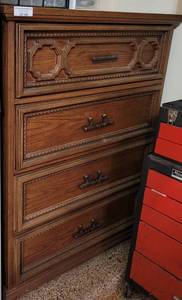 lot 330 image: WOOD CHEST OF DRAWERS WITH CONTENTS INCLUDING HARDWARE, CABLES, CORDS AND MORE AS SHOWN.