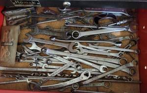 lot 335 image: ASSORTED TOOLS AS SHOWN.