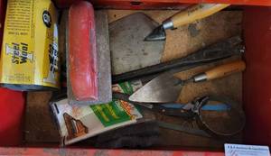 lot 339 image: ASSORTED TOOLS AS SHOWN.