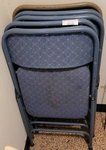 lot 356 image: LOT OF 5 FOLDING CHAIRS AS SHOWN. YOUR BID X 5
