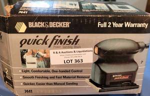 lot 363 image: BLACK & DECKER QUICK FINISH POWER SANDING BLOCK 7441 WITH BOX AS SHOWN.