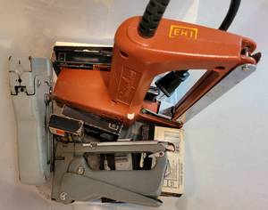 lot 364 image: LOT OF ASSORTED STAPLERS AND STAPLES AS SHOWN.