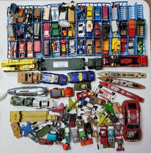 lot 402 image: LARGE LOT OF VINTAGE TOY CARS, TRUCKS, AIRPLANES, SHIPS AND MORE AS SHOWN. CHECK IT OUT