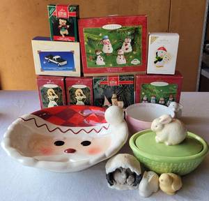 lot 178 image: MIXED LOT OF HALLMARK BRANDED COLLECTIBLE ORNAMENTS, PLATTER, AND MORE AS SHOWN. ALL MARKED HALLMARK