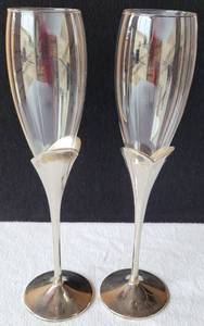 lot 187 image: LENOX WEDDING PROMISES HEART CHAMPAGNE FLUTES, PAIR 10.25H SILVERPLATE STEMS ORIG LABEL