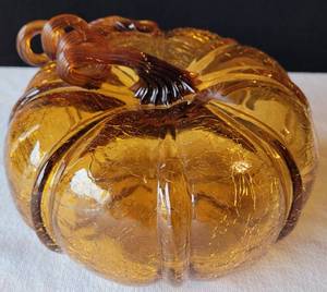 lot 203 image: ART CRACKLE GLASS FIGURAL PUMPKIN WITH TWISTED GLASS STEM 7.5W x 4.5H
