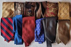 lot 209 image: ASSORTED TIES AS SHOWN