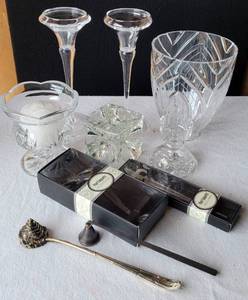 lot 211 image: LOT OF CRYSTAL CANDLE HOLDERS AND ACCESSORIES PLUS AS SHOWN.