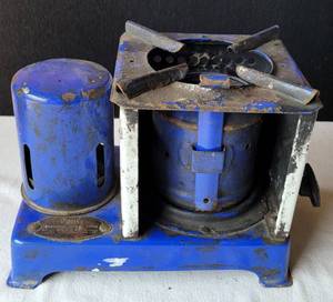 lot 229 image: VINTAGE OGALE PRABHAKAR ENAMEL PORCELAIN SAFETY STOVE INDIA AS SHOWN. CHECK IT OUT