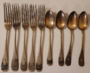 lot 81 image: LOT OF 9 VINTAGE HOLMES, BOOTH, & HAYDEN SILVERPLATE FLATWARE PIECES AS SHOWN.